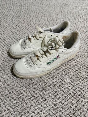 Reebok Sneakers